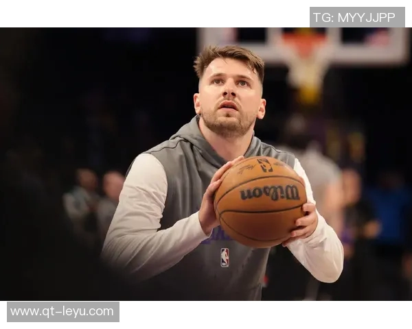 东契奇赞文班球技期待未来进步潜力无限 东契奇赞文班球技期待未来进步潜力无限