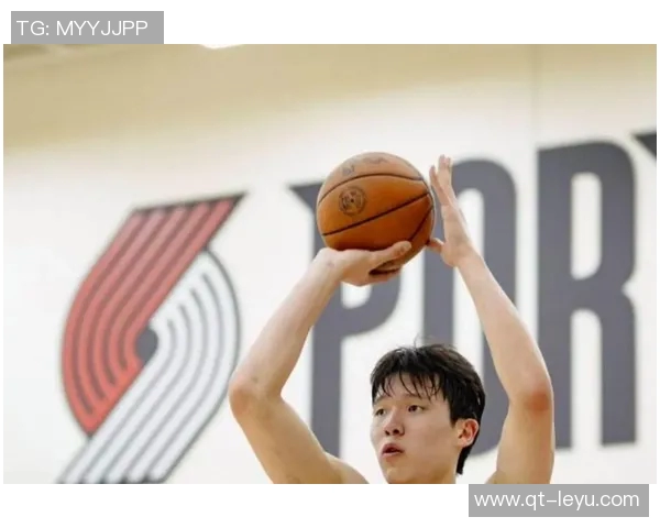 解说:杨瀚森得分未能上双的关键因素是体力透支导致的跑动不足 解说:杨瀚森得分未能上双的关键因素是体力透支导致的跑动不足