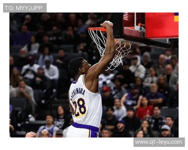 热火队远程轰炸三分球表现出色八名球员共同贡献19记三分球 热火队远程轰炸三分球表现出色八名球员共同贡献19记三分球